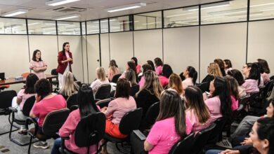 Palestra foi conduzida pela mastologista e ginecologista Andréa Juliana Laureano