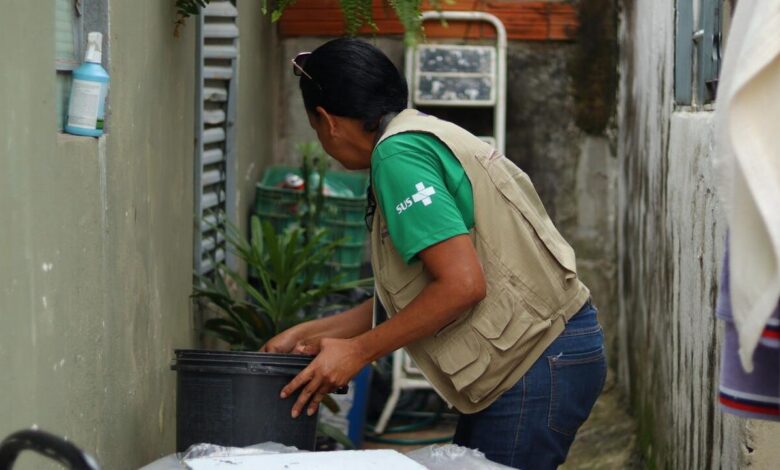População de Hortolândia colabora na ação de contagem de larvas de Aedes aegypti