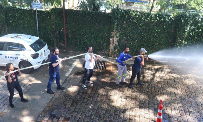 Simulado com evacuação total e controle de incêndio fictício na sede da Emdec