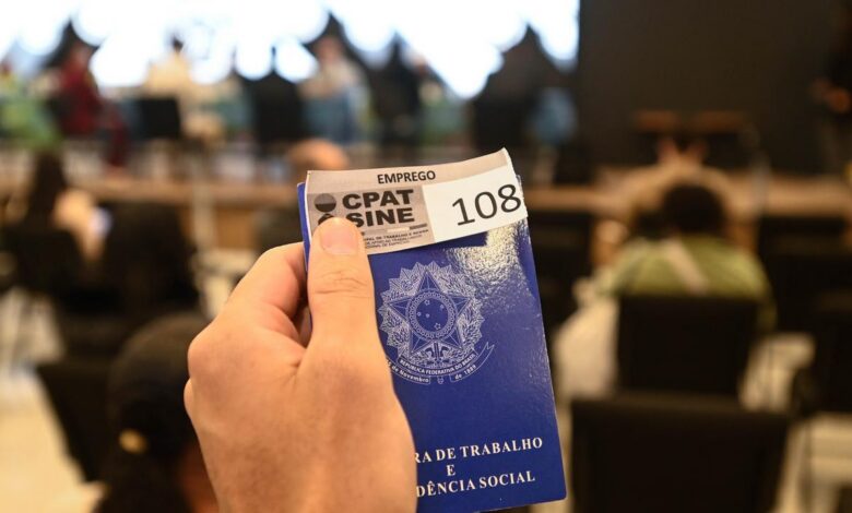 Oportunidades contemplam diferentes níveis de escolaridade e áreas profissionais